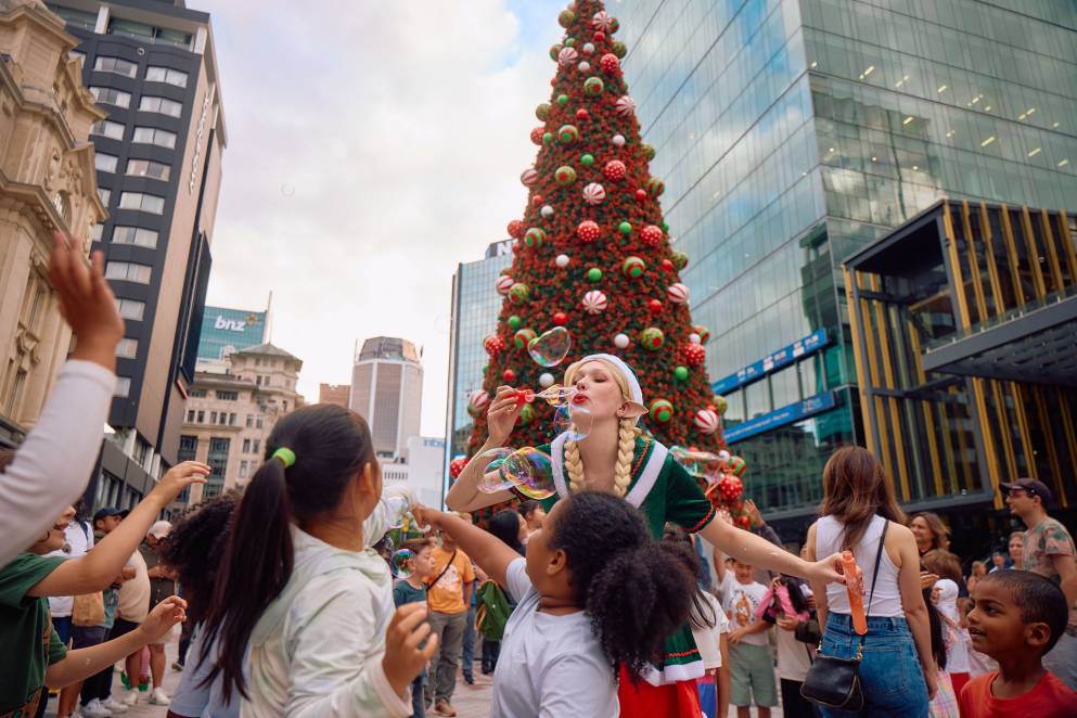 Christmas Tree (Image Credits: Sacha Stejko)