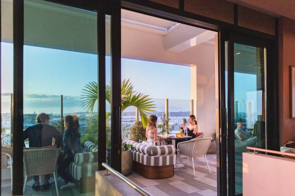 Sunset Bar 