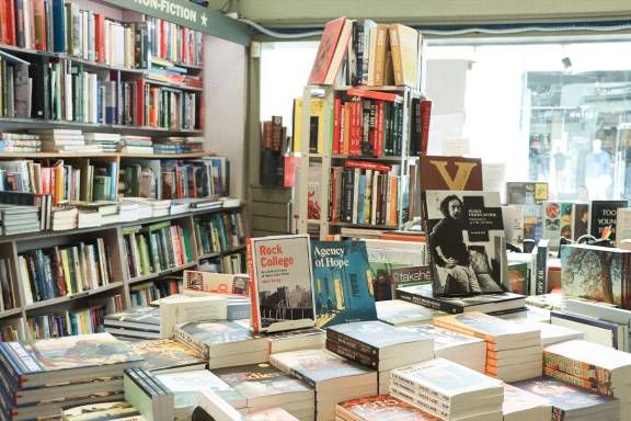 Unity Books 2